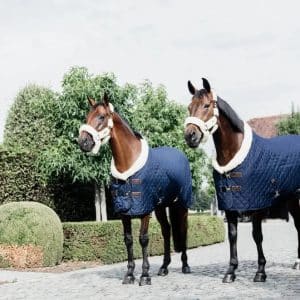 Kentucky - Stævne dækken med pels kant, Show rug 160g, Navy - Navy / 70cm